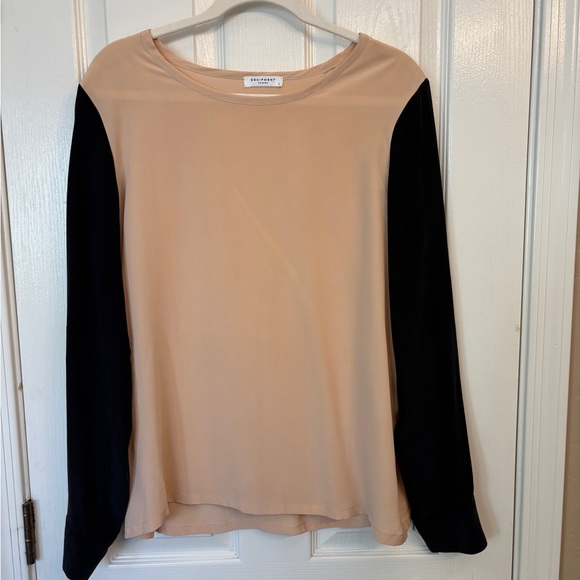 Equipment Tops - Equipment Beige and Black Long Sleeve Top Women’s L 100% Silk Style Q23-E315K